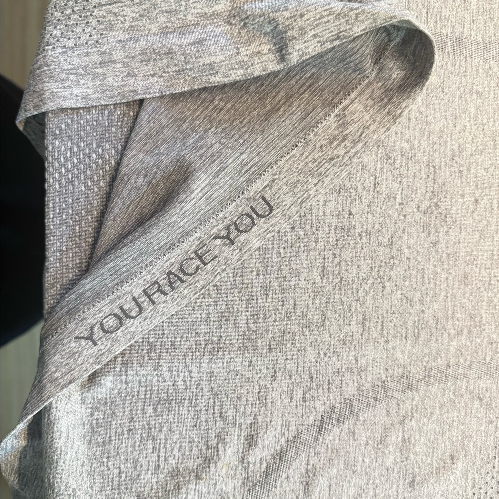 Lululemon Athletica Gray Short Sleeve Tee - Picture 3 of 5